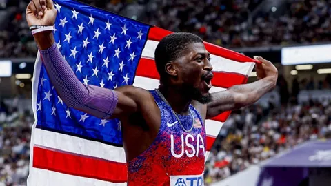 法国2-0力克摩洛哥挺进世界杯决赛，神奇之旅戛然而止，法国队再战巅峰争卫冕荣耀